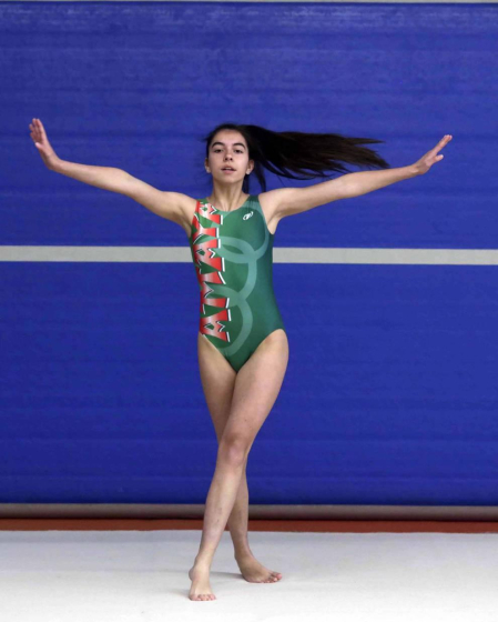 Este fin de semana se celebró la 25ª edición del trofeo de gimnasia artística en Amaya con un centenar de deportistas participantes y con un homenaje a todas las gimnastas que han pasado durante estos años por el club
