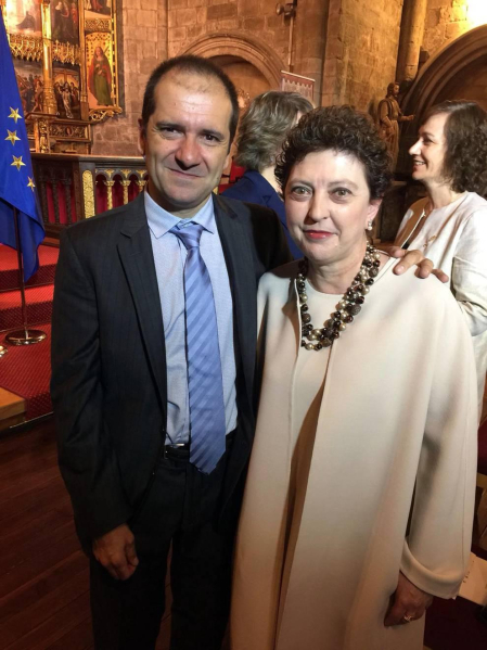 La Coral de Cámara de Pamplona ha recibido "emocionada" el Premio Príncipe de Viana de la Cultura 2018, un galardón que reconoce su trayectoria y le compromete a seguir avanzando.