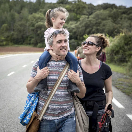 Los 'Caminos de la Hospitalidad' desembocaron el sábado en la cuna de San Francisco Javier con un centenar de refugiados sirios como símbolo de la acogida Navarra