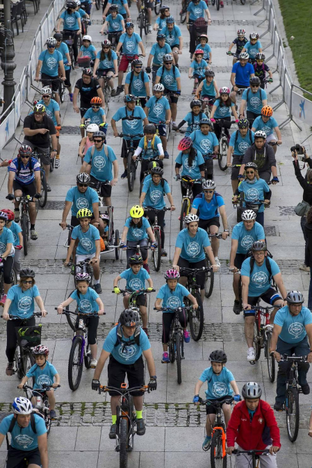 El domingo se celebró la 23ª edición del Día de la Bicicleta acompañado del buen tiempo y con 4.200 participantes