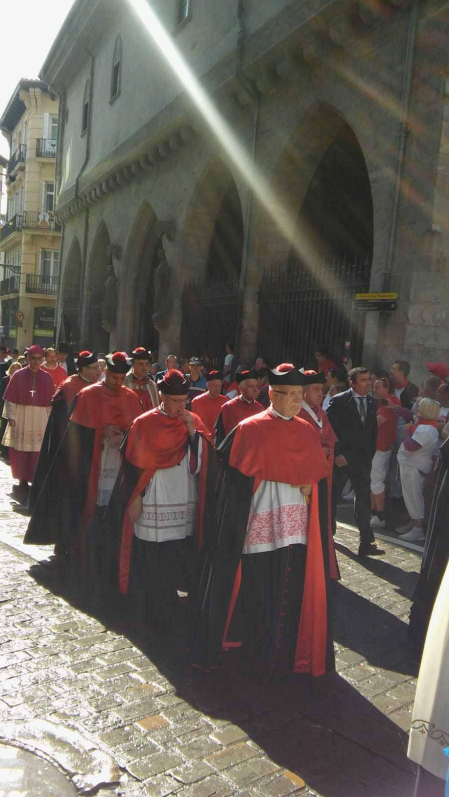 Imágenes de la procesión de San Fermín por las calles de Pamplona, el 7 de julio de 2018.