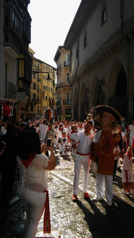 Imágenes de la procesión de San Fermín por las calles de Pamplona, el 7 de julio de 2018.