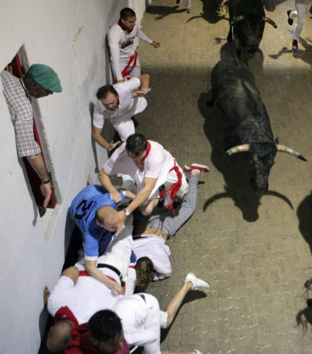 Imágenes del segundo encierro de los Sanfermines 2018, protagonizado por toros de José Escolar