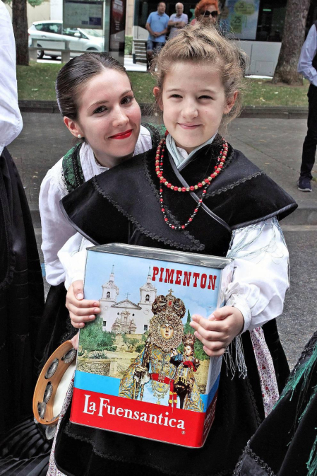 Este sábado al mediodía comenzaron las fiestas de Santiago que organiza cada año el Lar Gallego de Pamplona