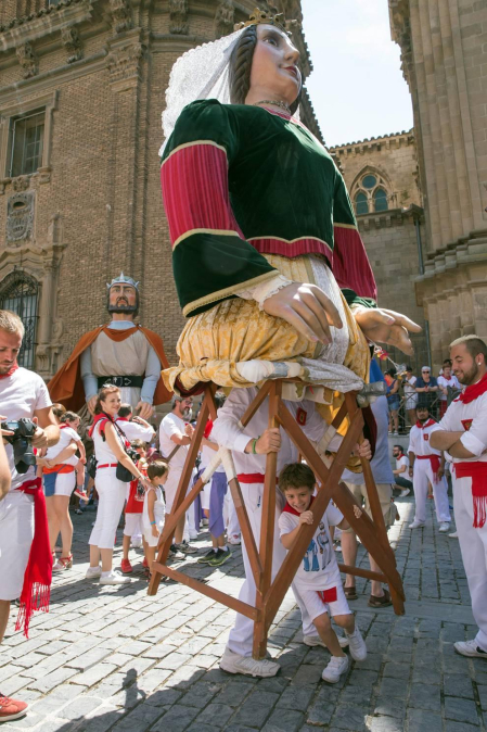 Fotos del encierro, despedida de gigantes, paellada popular y encierro infantil del último día de las fiestas de Tudela 2018, 29 de julio.