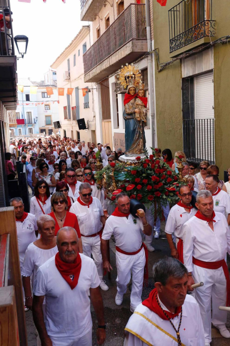 Fotos de la misa y procesión, en el segundo día de fiestas de Ablitas