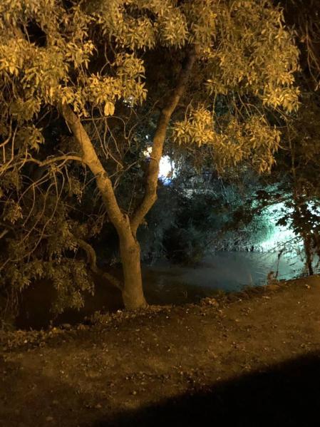 La mujer ha sido trasladada al CHN en una ambulancia medicalizada tras una complicada operación de rescate que se ha alargado casi una hora.