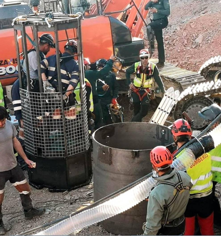 La montaña mantiene su pulso en la recta final del rescate de Julen