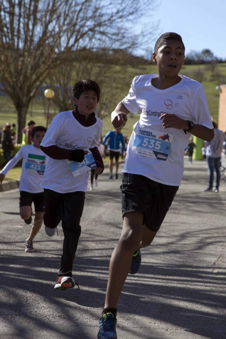 Imágenes de la tercera edición de la Carrera de los Valientes, celebrada este domingo en el campus de la Universidad de Navarra.