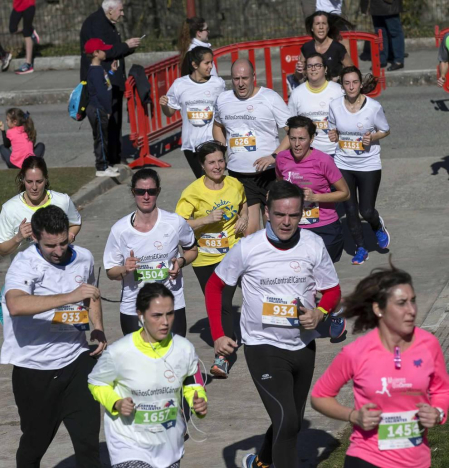 Imágenes de la tercera edición de la Carrera de los Valientes, celebrada este domingo en el campus de la Universidad de Navarra.