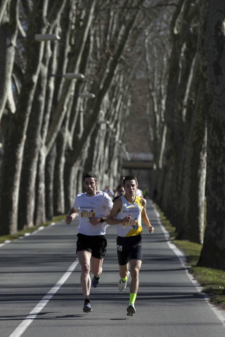 Imágenes de la tercera edición de la Carrera de los Valientes, celebrada este domingo en el campus de la Universidad de Navarra.