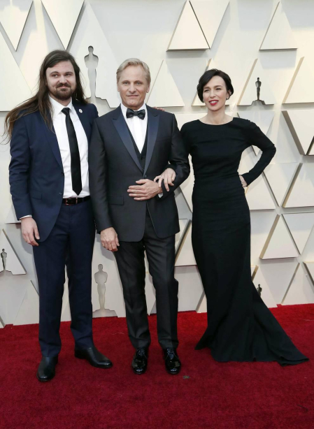 Los looks que han lucido sobre la alfombra roja los invitados a los premios Oscar 2019.