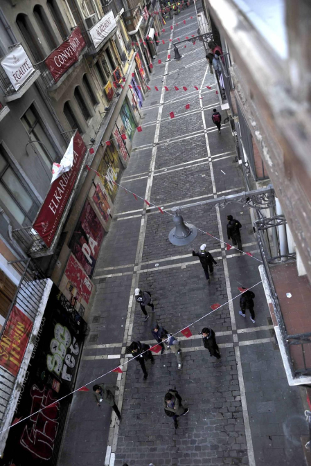 La grabación del filme, que ha arrancado a las 8 horas, ha cortado el tránsito peatonal de varias calles del Casco Viejo hasta las 20 horas