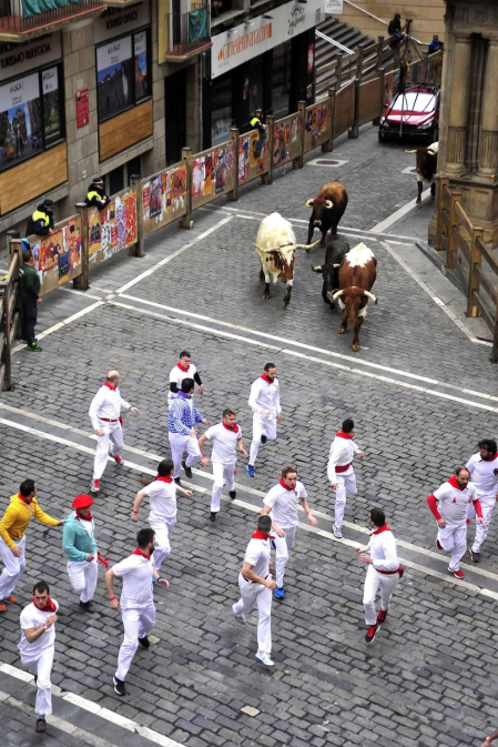 La grabación del filme, que ha arrancado a las 8 horas, ha cortado el tránsito peatonal de varias calles del Casco Viejo hasta las 20 horas