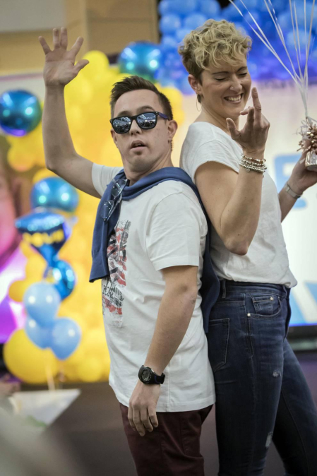 La Morea acogió el desfile de moda inclusiva que impulsa la Asociación Síndrome de Down en su octava edición. Participaron 50 modelos de todas las edades con síndrome de Down de la Agencia de Modelos DejaVú.