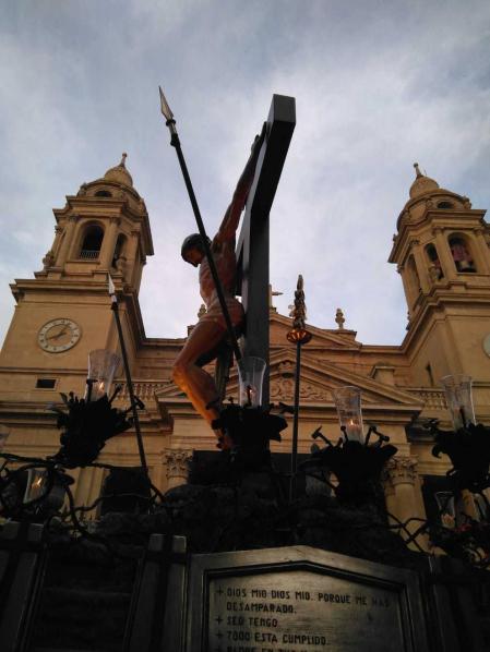 Fotos de los pasos de la procesión del Santo Entierro de Pamplona de 2019