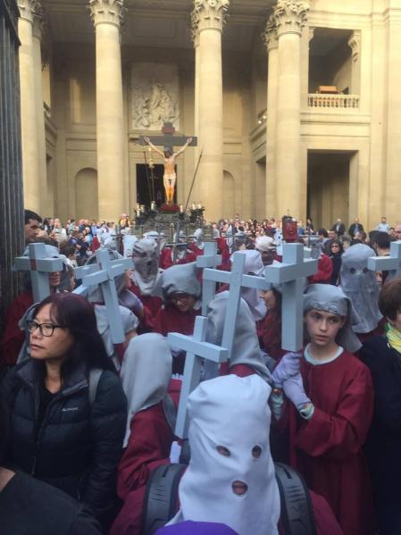 Fotos de los pasos de la procesión del Santo Entierro de Pamplona de 2019