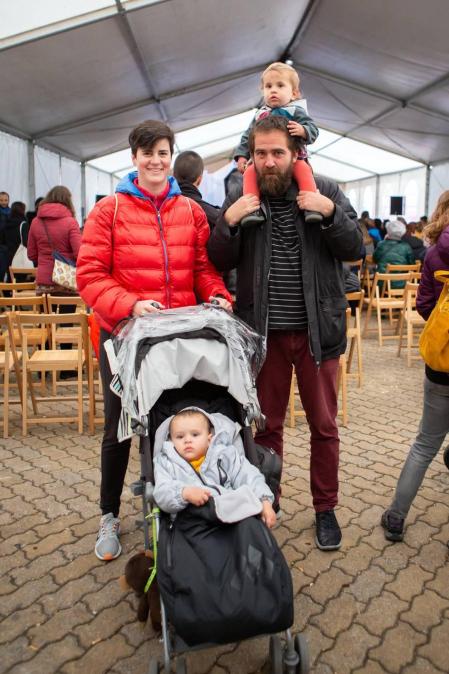Barañáin celebró, del 3 al 5 de mayo, un cuarto de siglo de su Festival Internacional de Títeres. Una cita cultural ya asentada en la Comarca de Pamplona, que ha contado en esta edición con la participación de diez compañías de títeres y marionetas, tres de ellas llegadas desde Italia/Australia, Argentina y Bélgica.