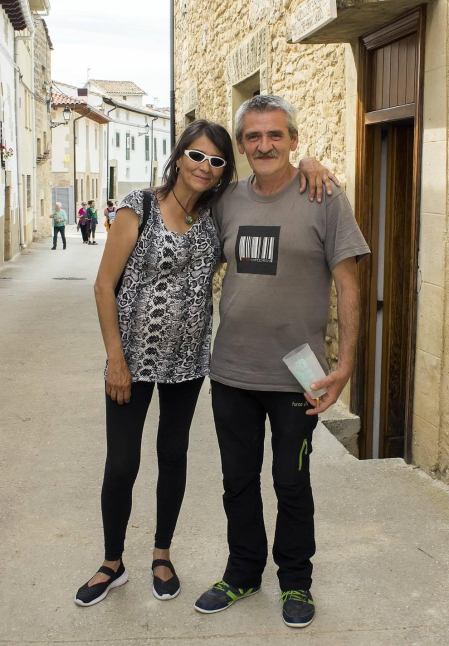 Los vecinos del valle de Yerri, en Tierra Estella, celebraron un día de hermandad y se reunieron en Villanueva de Yerri para compartir una jornada festiva el sábado 8 de junio. El día comenzó con bandeo de campanas, tras el que se celebraron multitud de eventos: talleres infantiles, visitas guiadas, comidas populares, conciertos, batukada, teatro, hinchables, chocolatada, etc.