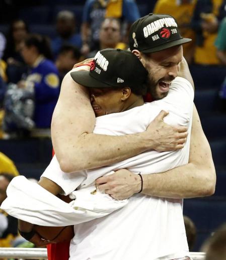 Marc Gasol, Ibaka y Scariolo conquistan el anillo de la NBA con Toronto Raptors