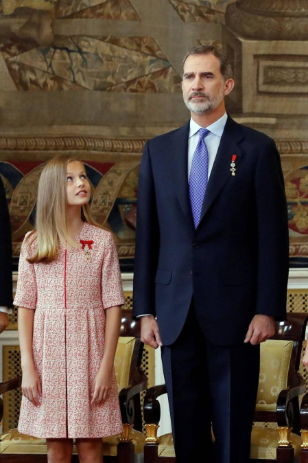 El Rey Felipe VI ha querido celebrar el quinto aniversario de su coronación condecorando con la Orden del Mérito Civil a 41 ciudadanos "ejemplares", procedentes de toda España