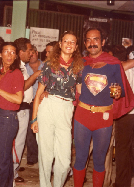 Los Sanfermines de 1979, tras la muerte de Germán Rodríguez en los disturbios del año anterior, comenzaron con un clima de tensa calma. Pero el 8 de julio, Superman apareció en el tendido de la plaza y la historia dio un giro inesperado.