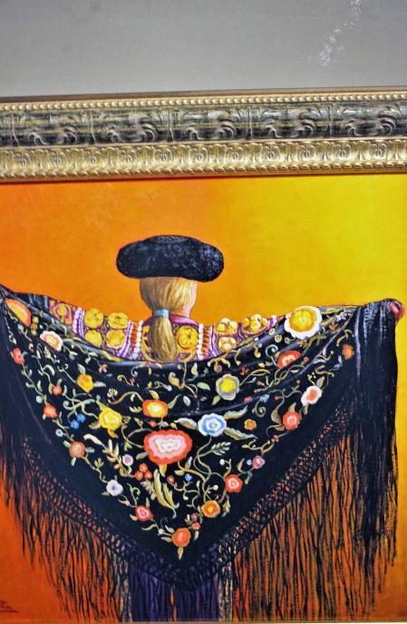 La exposición del artista llena de color y realismo el Nuevo Casino Principal de Pamplona.
