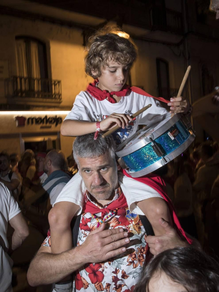 Puntuales como siempre, a las 23.59 del jueves 11 de julio, Pamplona volvió a sentir el vibrar sonoro del Struendo de Iruña, un acto no recogido en el programa pero de gran aceptación popular.