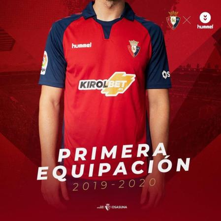 Osasuna ha presentado su equipación para su regreso a Primera División.