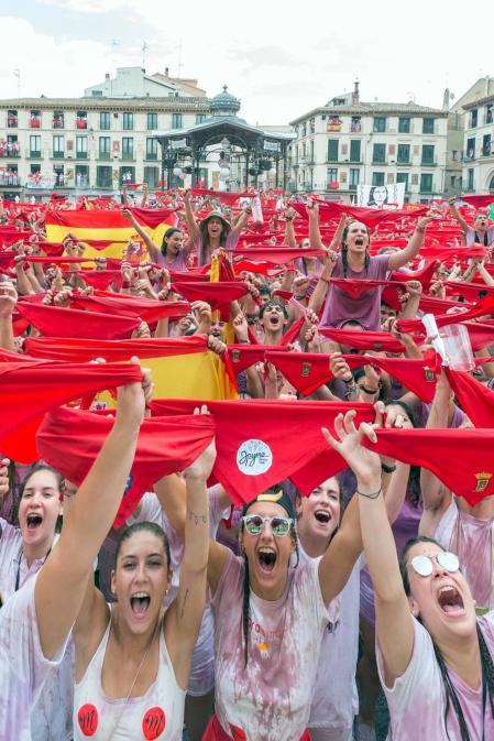 Este miércoles 24 de julio comenzaron las fiestas de Santa Ana en Tudela con el tradicional lanzamiento del cohete.