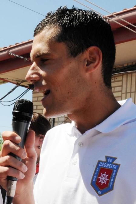 El 15 de julio los cadreitanos se reunieron para iniciar sus fiestas en honor a San Miguel con el tradicional lanzamiento de cohete anunciador desde el balcón del Ayuntamiento. El equipo de fútbol local, que este año ha ascendido a regional preferente, fue el encargado de prender la mecha de estas fiestas.