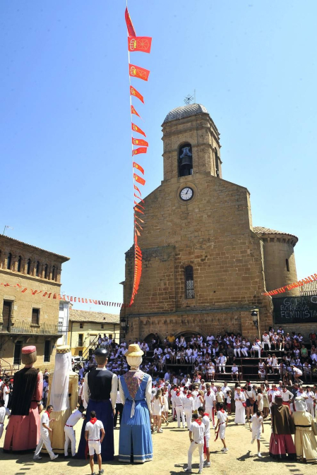 Todas las fotos del día de Navarra de fiestas de Carcastillo 2019