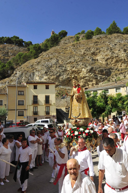 Todas las fotos de la procesión de la Virgen de fiesats de Falces 2019