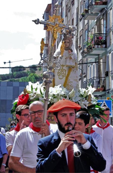 Fotos de la procesión del 15 de agosto de fiestas de Burlada