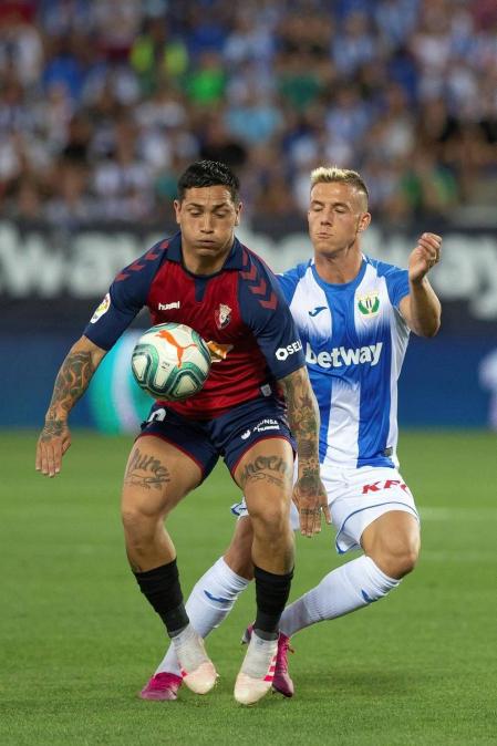 Victoria de Osasuna que sabe a gloria en Butarque en un partido duro, tosco, plagado de interrupciones, pero que se salda de la mejor manera para los rojillos.