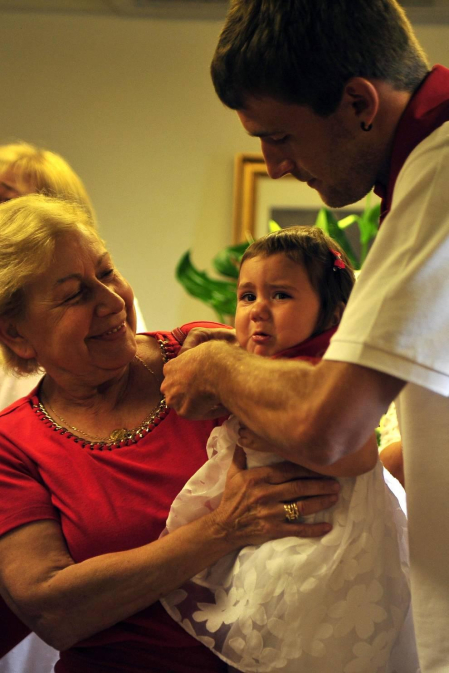 Todas las fotos del cohete de fiestas de Pitillas, celebrado este año en honor a los voluntarios de las inundaciones. Además, a los recién nacidos se les impuso el pañuelo junto a sus padres.