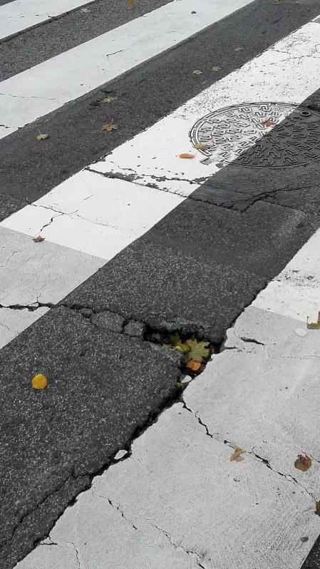 Fotos de los socavones que se pueden encontrar y que ponen en alerta a los ciclistas