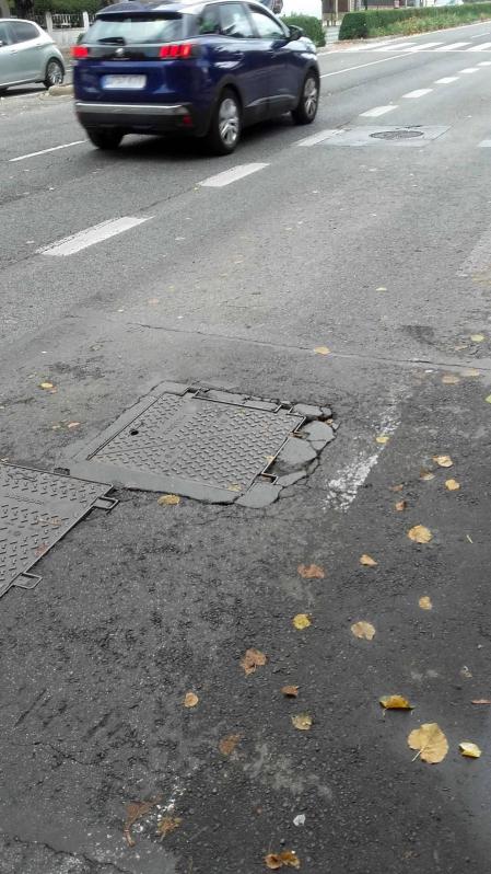Fotos de los socavones que se pueden encontrar y que ponen en alerta a los ciclistas