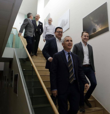 Carlos Zufía Sanz, Javier Tajadura Tejada, Luis Campos Iturralde, Javier Taberna Jiménez y Carlos Medrano Sola han debatido sobre la próxima cita electoral