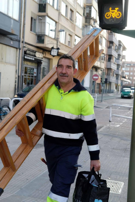 ¿Cuántas personas dedican un poco de tiempo al día a prestar atención a las maravillas cotidianas? La pregunta la lanza al lector el psicólogo del Teléfono de la Esperanza Alfonso Echávarri