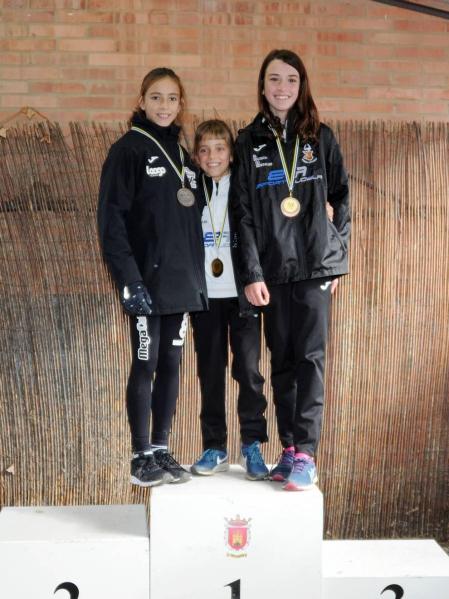 Valtierra acogió un nuevo encuentro de la edición 2019 del campeonato Moncayo-La Ribera. La cita fue el sábado 23 de noviembre en las inmediaciones de la Sociedad Deportiva La Plana. Los jóvenes atletas, llegados desde Corella, Cascante, Ribaforada, San Adrián, Caparroso, Valtierra y Tarazona, disfrutaron de esta cita deportiva.
