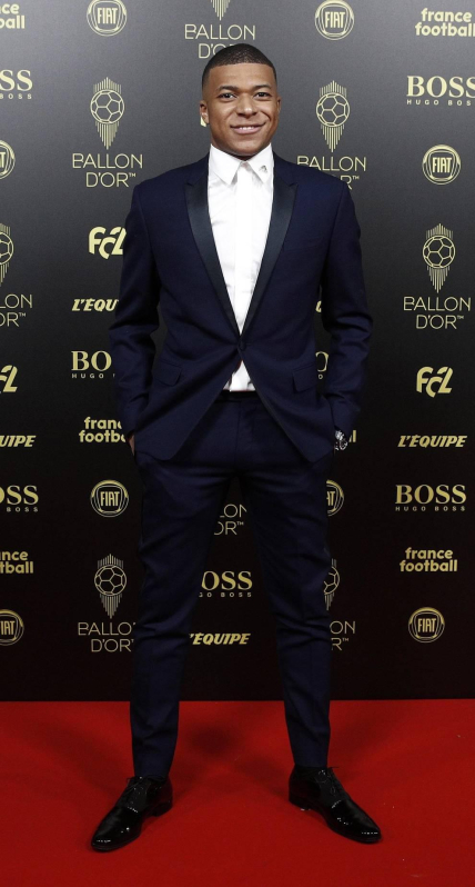 Fotografías de la gala de entrega del Balón de Oro, trofeo que concede la revista deportiva francesa 'France Football'.