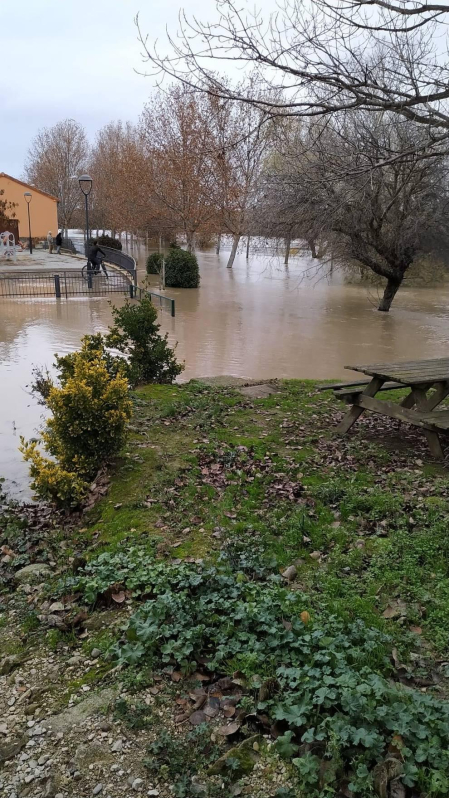 Fotos enviadas por los lectores de Diario de Navarra de las inundaciones de este viernes en Navarra.