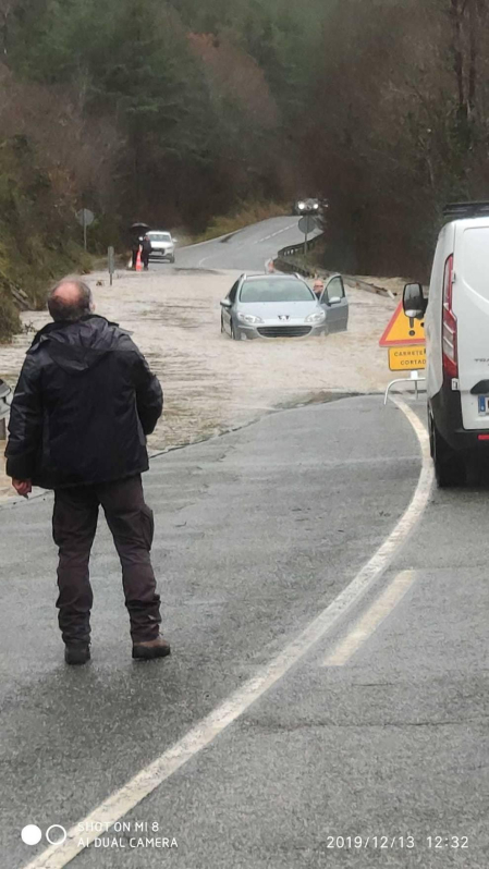Fotos enviadas por los lectores de Diario de Navarra de las inundaciones de este viernes en Navarra.