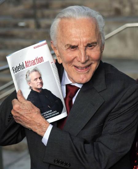 Imágenes de la vida y las películas en las que participó Kirk Douglas