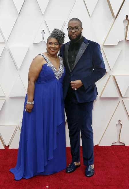 Repaso de los vestidos y diseños que lucieron los artistas en la alfombra roja antes de la entrega de los Premios Oscar