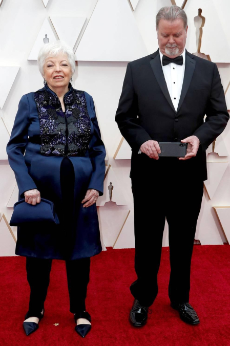 Repaso de los vestidos y diseños que lucieron los artistas en la alfombra roja antes de la entrega de los Premios Oscar