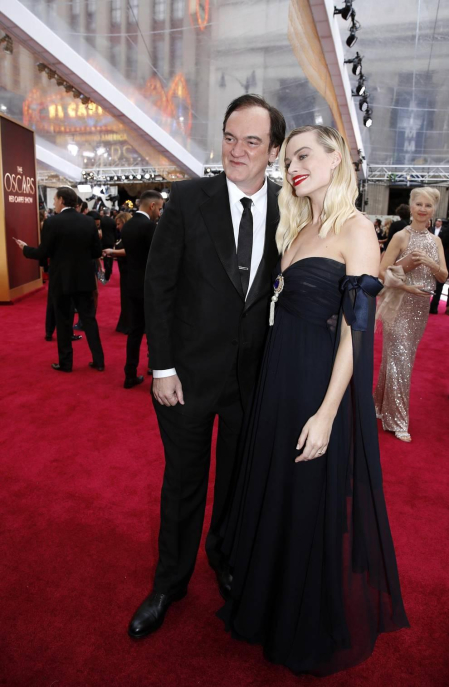 Repaso de los vestidos y diseños que lucieron los artistas en la alfombra roja antes de la entrega de los Premios Oscar