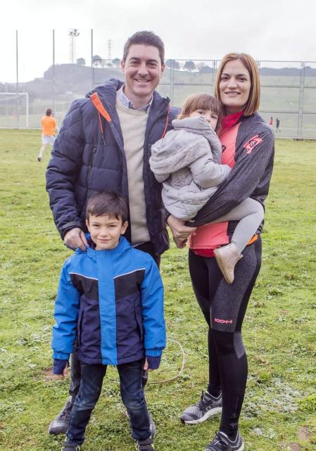 Más de dos mil personas se reunieron el domingo 9 de febrero en el campus de la Universidad de Navarra para participar en la IV Carrera de los valientes, una iniciativa deportiva y solidaria con la que se han recogido fondos para la investigación y el tratamiento del cáncer infantil.