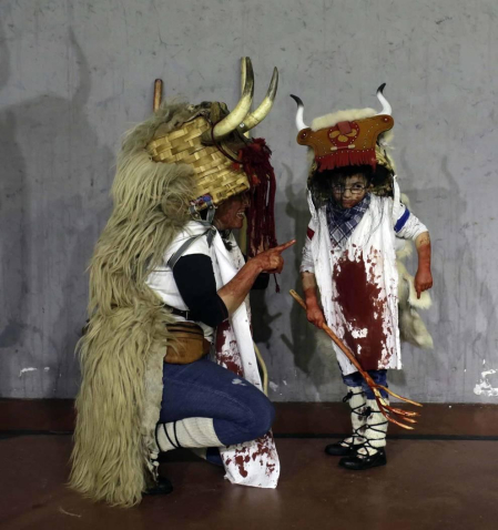 Fotos de la celebración del Carnaval rural en Alsasua este 25 de febrero, con los momotxorros como protagonistas.